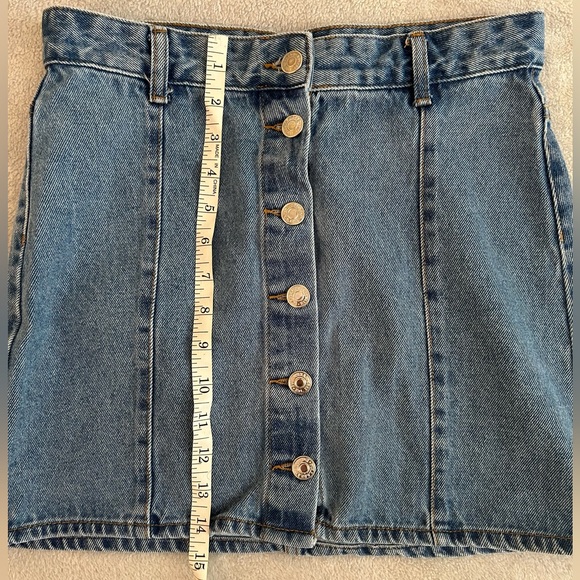Button up jean skirt - Picture 3 of 4